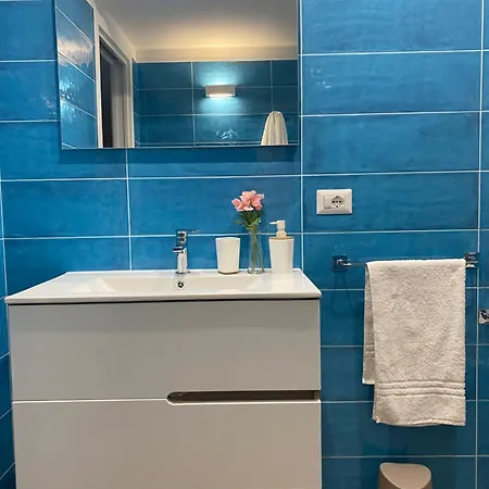 לינה וארוחת בוקר Campus בארי